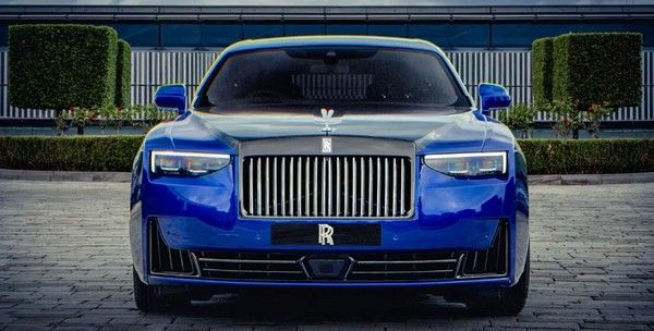 劳斯莱斯发布高级定制新作Black Badge古思特“游戏玩家”