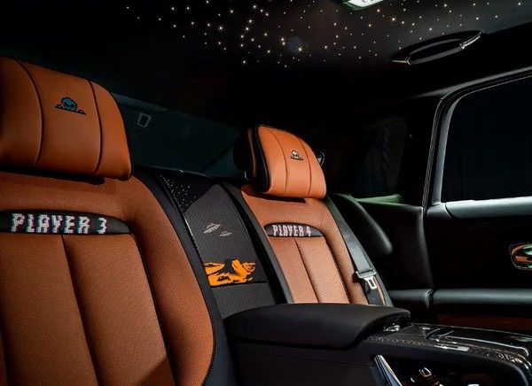 劳斯莱斯发布高级定制新作Black Badge古思特“游戏玩家”