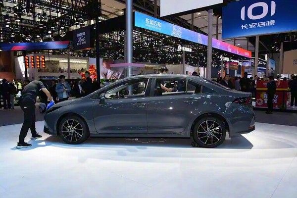 一汽丰田全新卡罗拉将于12月21日上市全新外观轴距加长