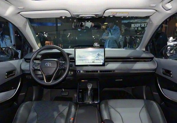 一汽丰田全新卡罗拉将于12月21日上市全新外观轴距加长