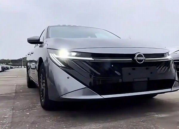 东风日产全新一代轩逸实车曝光新车有望2026年正式上市