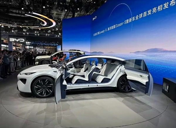 比亚迪海洋全新旗舰海豹08/海狮08新车将于2026年亮相