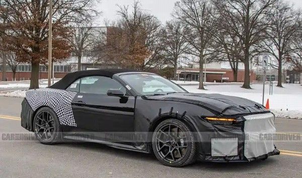 全新福特野马Mustang Shelby GT500敞篷版谍照