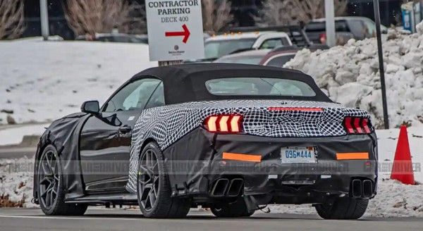 全新福特野马Mustang Shelby GT500敞篷版谍照