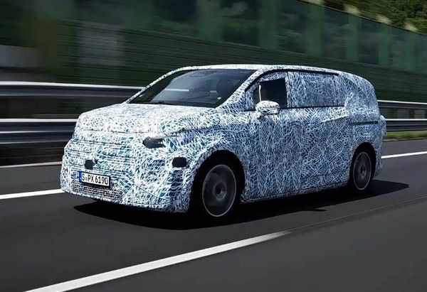 全新纯电奔驰VLE预告图最多提供8座布局福建奔驰负责国产