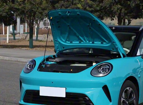 长城汽车年轻时尚新能源品牌首款SUV欧拉5正式上市