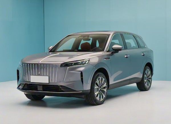 红旗HS6 PHEV正式上市插混中大型SUV价格参数配置