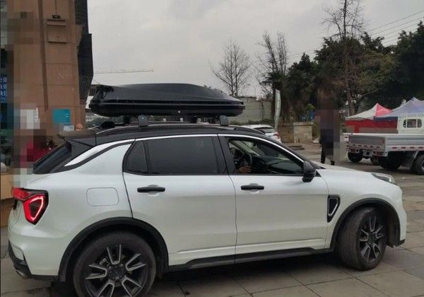 车顶行李架是装饰品吗?