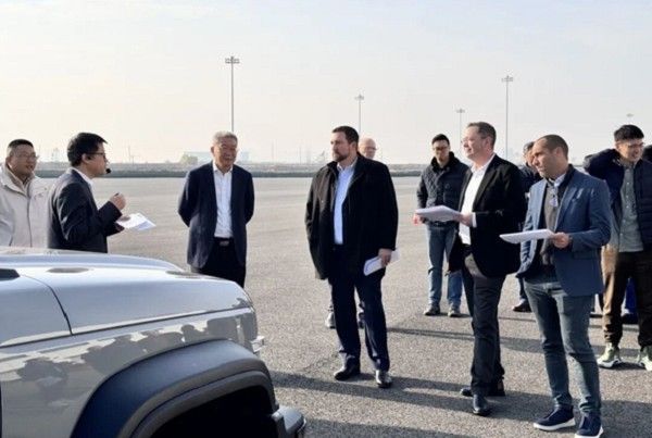 Jeep全球高层到访武汉释放出重返中国市场的强烈信号