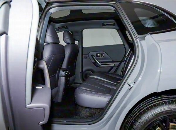 零跑汽车Lafa5正式开启全国交付参数配置价格多少钱