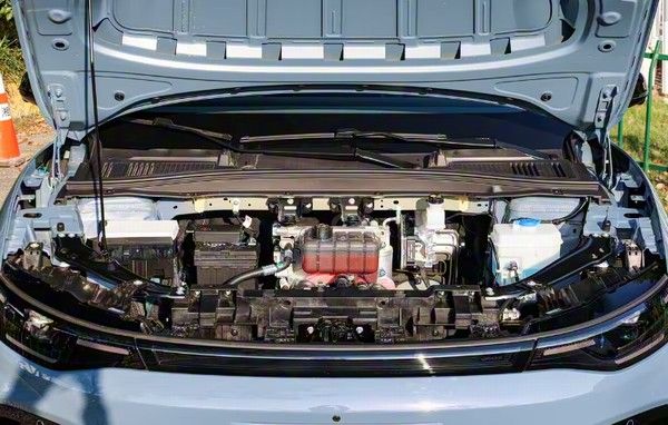 零跑汽车Lafa5正式开启全国交付参数配置价格多少钱