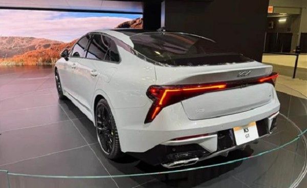 起亚K5计划进行第二次中期改款有望2027年正式推出