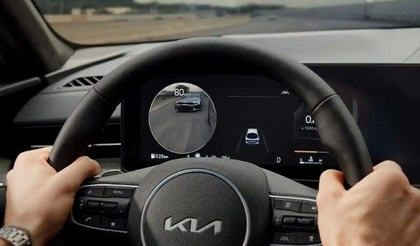 起亚K5计划进行第二次中期改款有望2027年正式推出