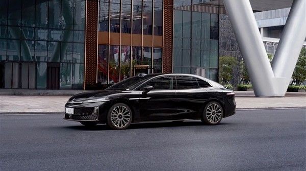 广汽昊铂A800正式开启盲订88元订金抵2000元优先提车