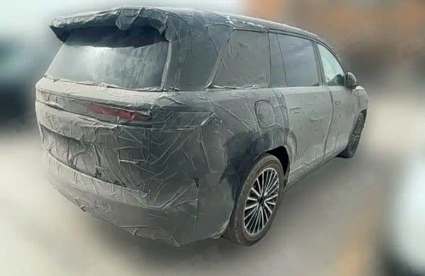 王朝网全新旗舰SUV比亚迪大唐测试谍照有望2026年发布