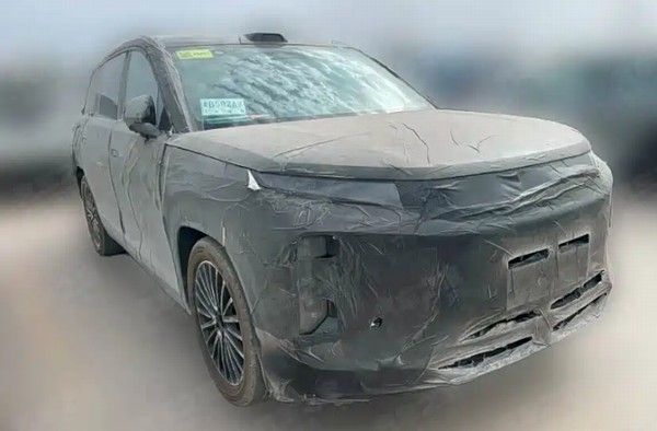 王朝网全新旗舰SUV比亚迪大唐测试谍照有望2026年发布