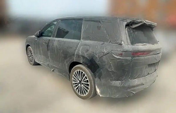 王朝网全新旗舰SUV比亚迪大唐测试谍照有望2026年发布