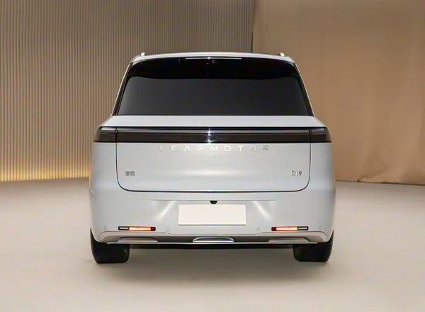 零跑D19内饰设计概念公开将12月28日正式首发亮相