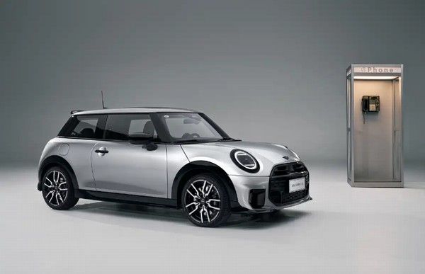 MINI COOPER银色调频限定版正式上市价格参数配置