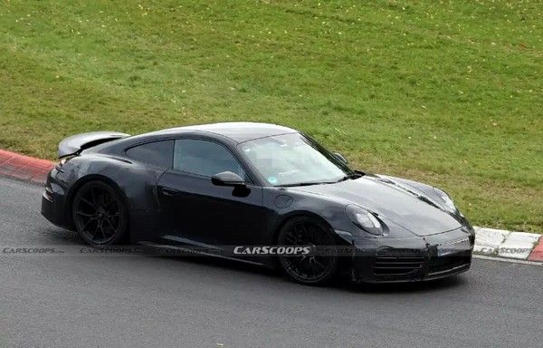 保时捷911 Turbo S Touring测试谍照这一次是硬顶版本