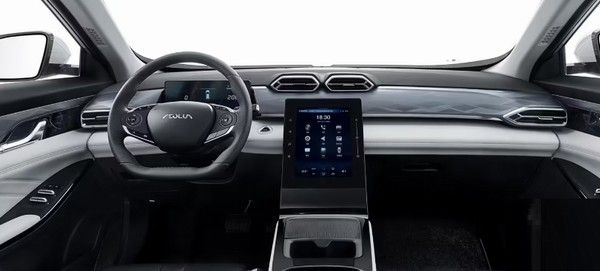 “北斗+汽车”规模化东风风神SKYEV01首批新车正式交付