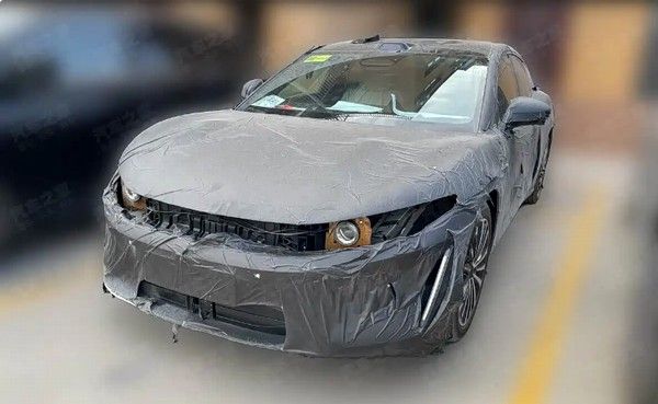 全新旗舰轿车比亚迪大汉谍照曝光有望将于2026年推出