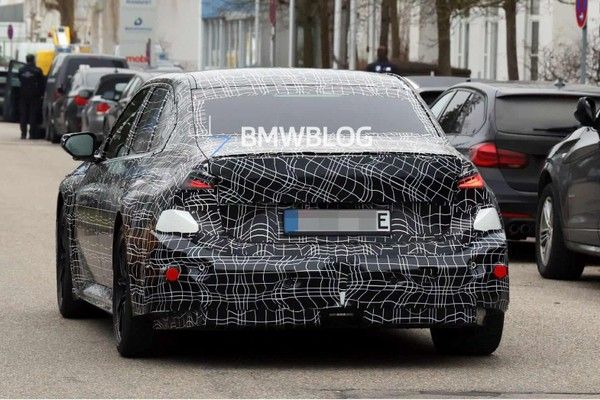 宝马M3纯电版千匹动力曝光(代号ZA0)路测图2027年投产