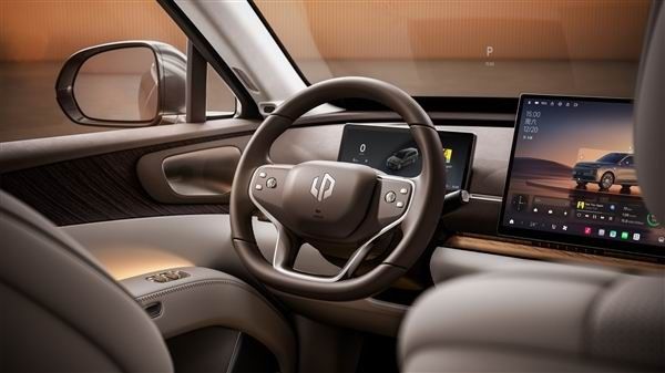 零跑汽车发布旗舰SUV车型D19内饰官图及细节信息