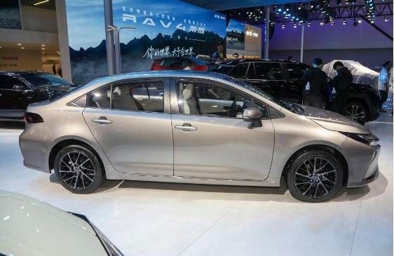 一汽丰田全新卡罗拉正式上市第十二代车型中期改款版本