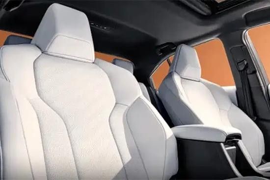 广汽丰田雷凌L正式上市车身长度轴距加长价格参数配置