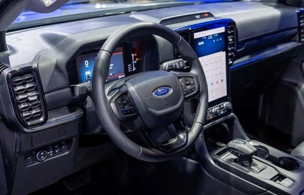 福特撼路者(海外Everest)Tremor特别版2.7T V6发动机