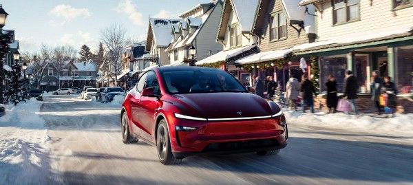 特斯拉推出FSD(监督版)v14.2.2版本优化驾驶辅助系统