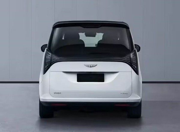 吉利汽车全新中大型MPV车型吉利银河V900启动先享计划