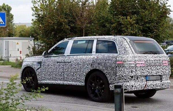 捷尼赛思GV90内饰谍照中可以看到顶级用料与座椅设计