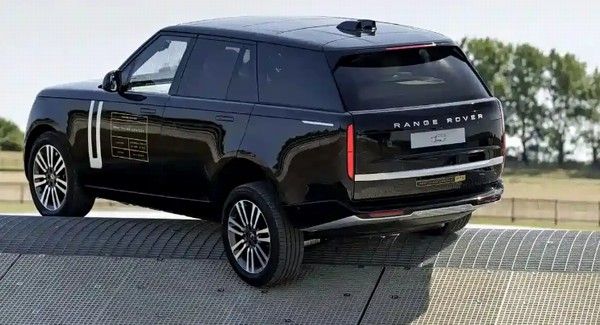 路虎2026年新产品计划正式曝光多款纯电动产品及小改款车型