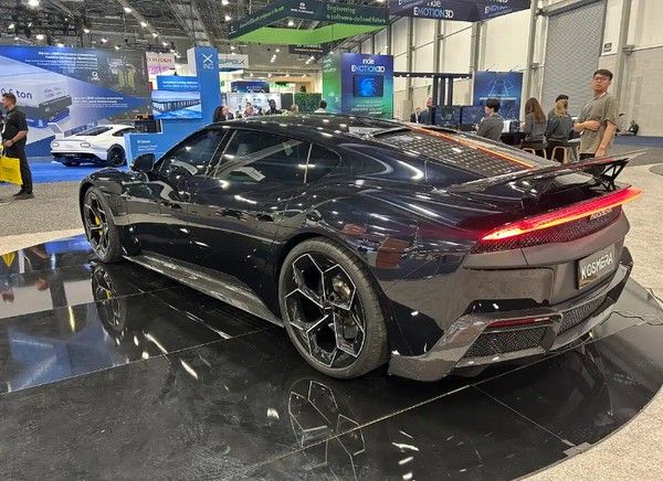 追觅科技投资的全新品牌KOSMERA旗下两款车型正式亮相