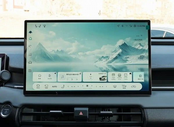 一汽丰田全新RAV4荣放正式开启交付全新外观设计