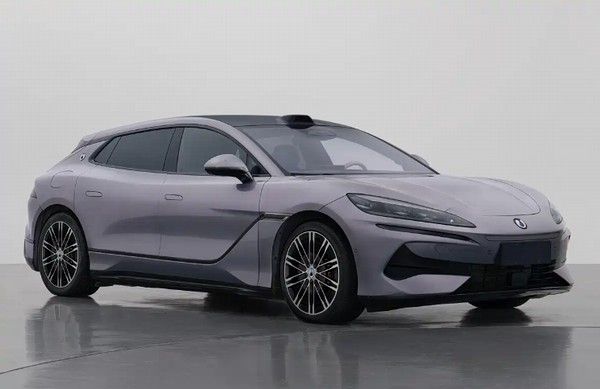 腾势Z9及Z9 GT纯电版单电机车型更换装更大电池包