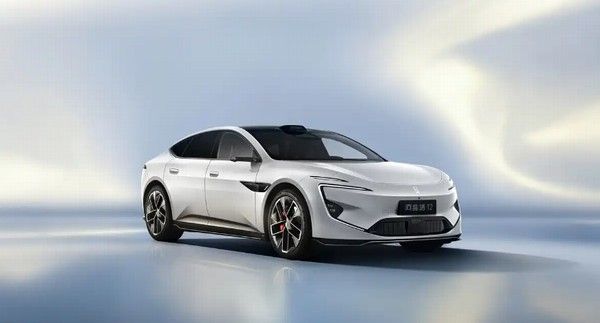新款阿维塔12车型官图新车起步价或30-32万元左右