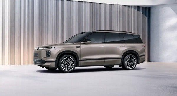 上汽大众ID. ERA 9X车型6座增程SUV官图正式发布