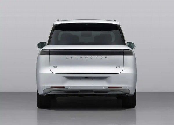 零跑D19大型SUV纯电版增程版申报信息上市时间价格