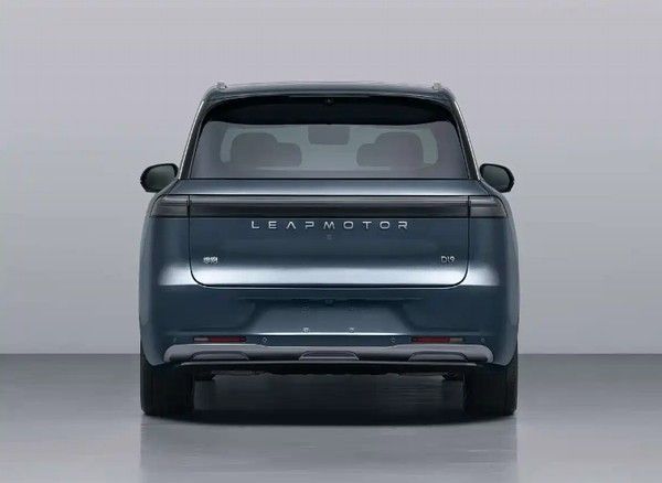 零跑D19大型SUV纯电版增程版申报信息上市时间价格