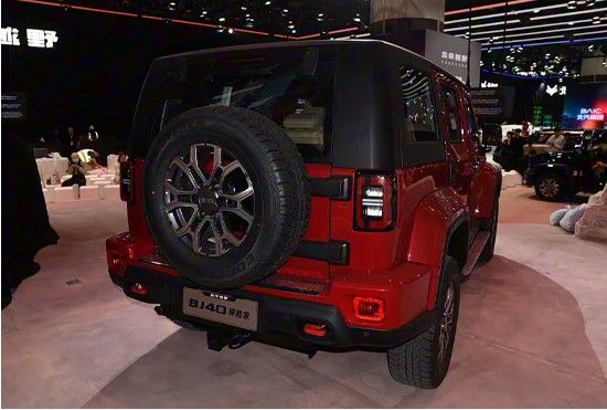 北京越野BJ40探险家将于1月15日正式上市全新内饰