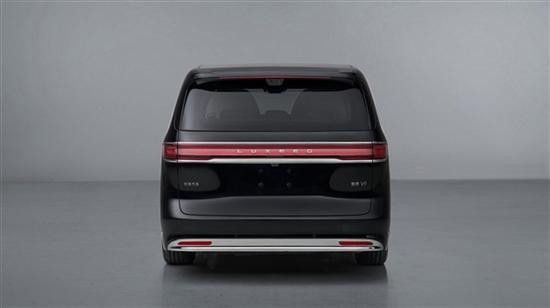 鸿蒙智行首款MPV智界V9现身大型MPV采用七座布局