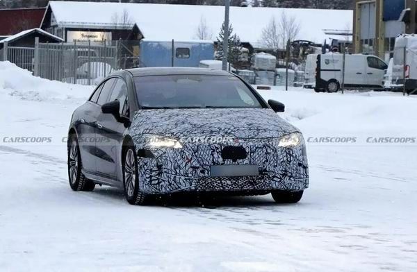 新款奔驰EQS谍照曝光新车计划将在2026年正式发布