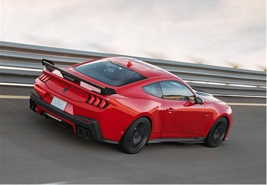 福特Mustang Dark Horse SC车型官图预计于夏季上市