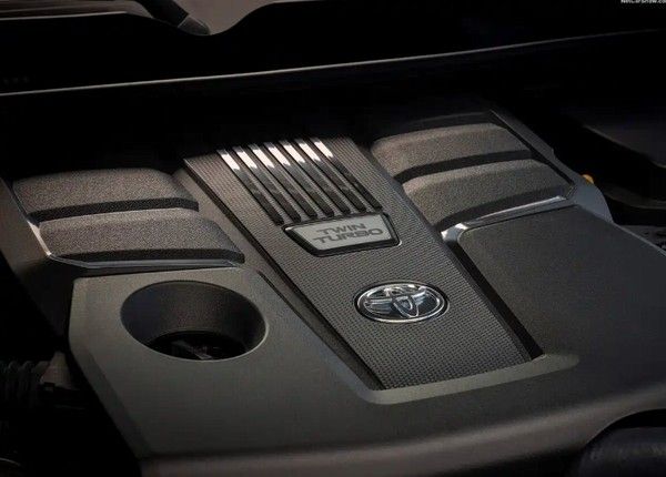 新款丰田兰德酷路泽官图发布3.5T V6+电机混动系统