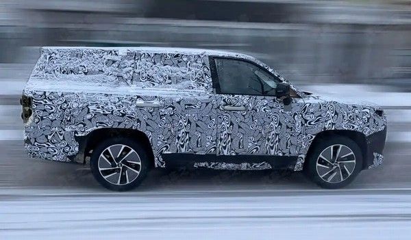 奇瑞全尺寸SUV谍照曝光并命名为T1T由皮卡改造而来