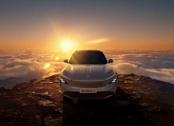 别克至境E7内饰谍照曝光大五座SUV计划一季度发布