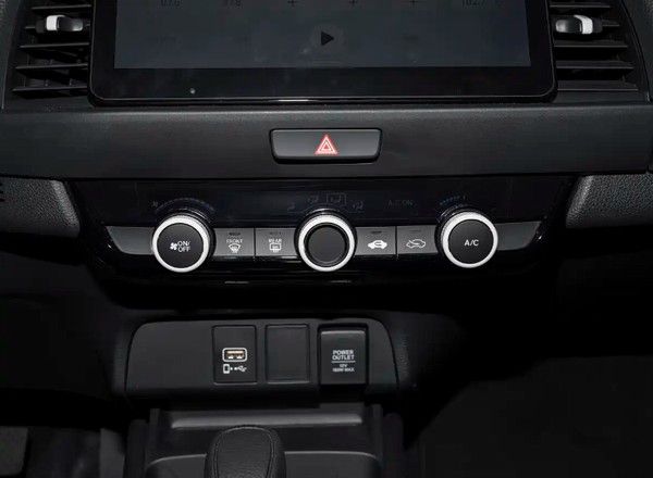 新款本田飞度图片及价格1月中旬将上市已到店图片